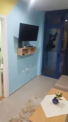 Apart Daire, 1 Büyük (Queen) Boy Yatak ve Çekyat