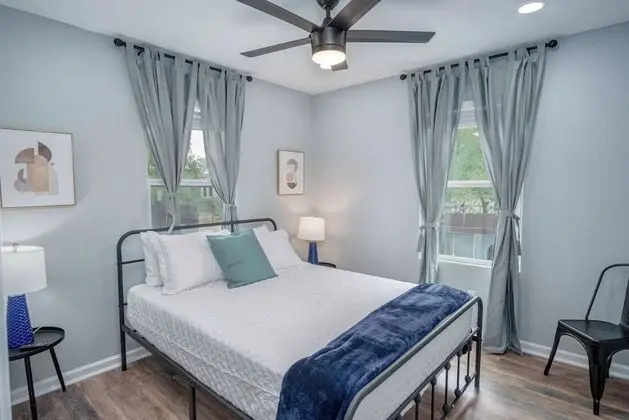 Ev (4 Bedrooms)