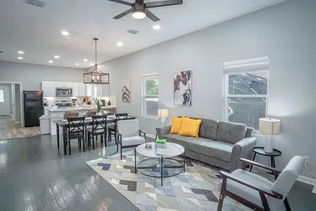Ev (4 Bedrooms)
