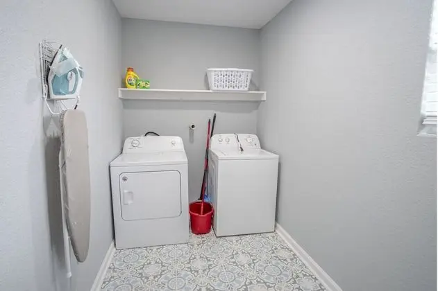 Ev (4 Bedrooms)
