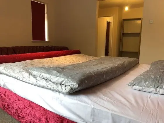 Ev, 1 En Büyük (King) Boy Yatak ve Çekyat