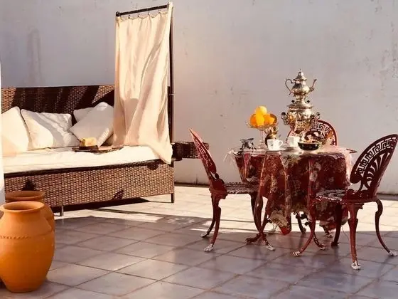 Stüdyo, 1 Büyük (Queen) Boy Yatak