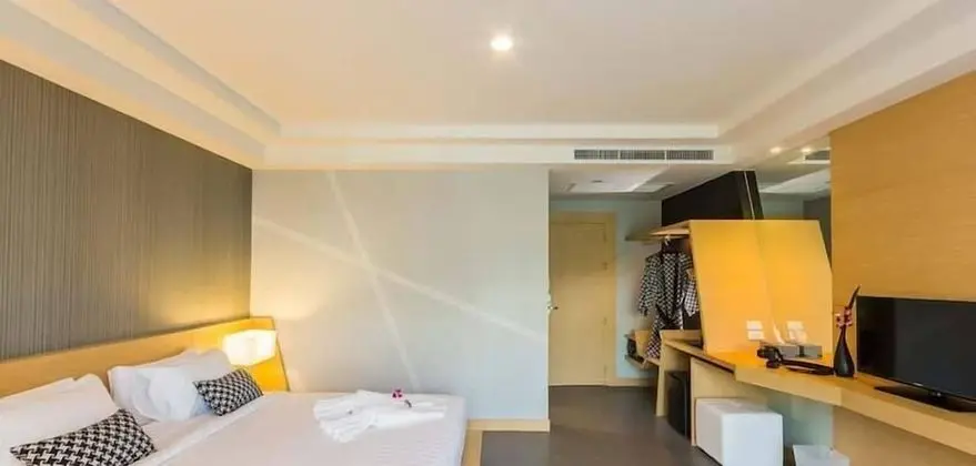 Deluxe Tek Büyük Yataklı Oda