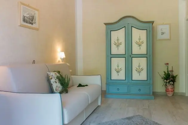 Traditional Tek Büyük Yataklı Oda