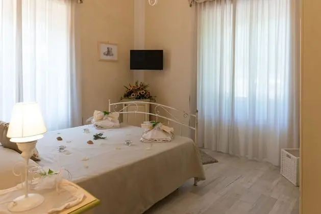 Traditional Tek Büyük Yataklı Oda