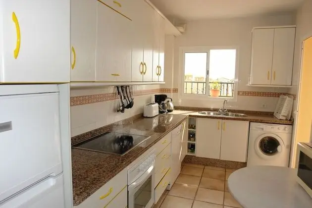 Apart Daire, 2 Yatak Odası, Balkon