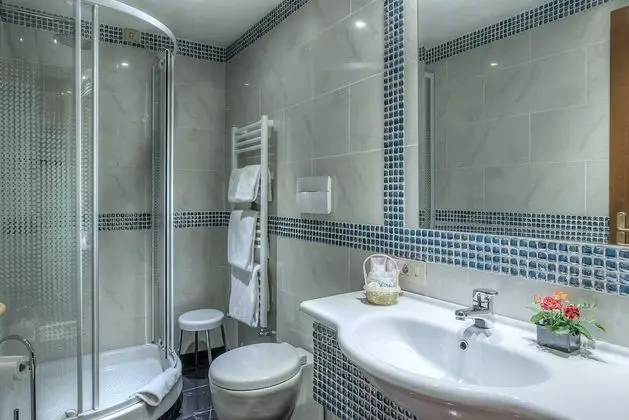 Tek Büyük Yataklı Oda