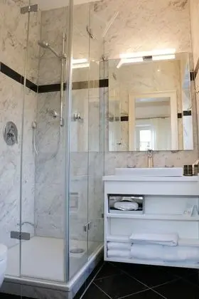 Comfort Süit, Göl Manzaralı