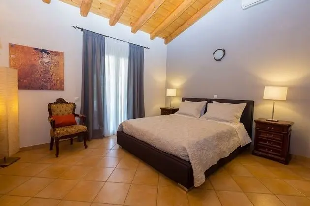 Villa, 2 Yatak Odası, Veranda, Havuz Manzaralı