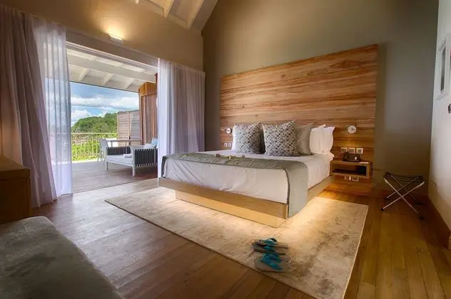 Ocean View Pool Chalet