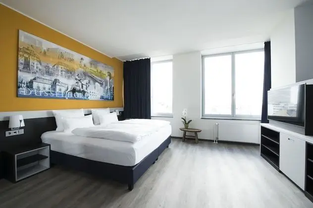 City Tek Büyük veya İki Ayrı Yataklı Oda