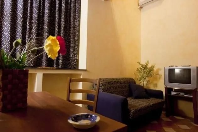 Comfort Tek Büyük Yataklı Oda, Bahçe Manzaralı