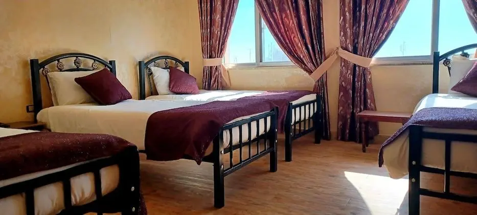 Standard Dört Kişilik Oda