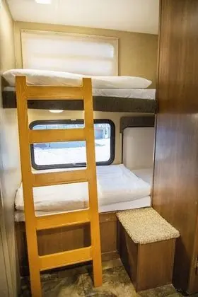 Family beachfront Caravana