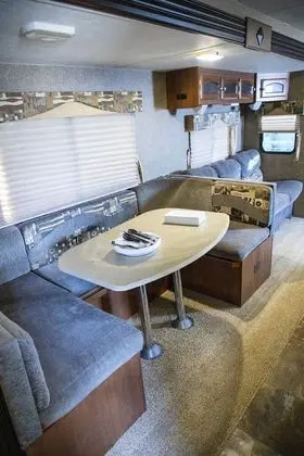 Family beachfront Caravana