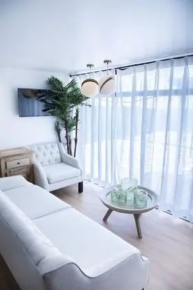 Family suite beachfront Caravana
