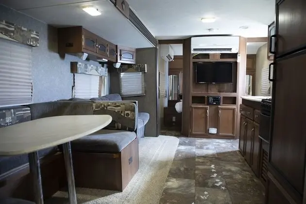 Family suite beachfront Caravana