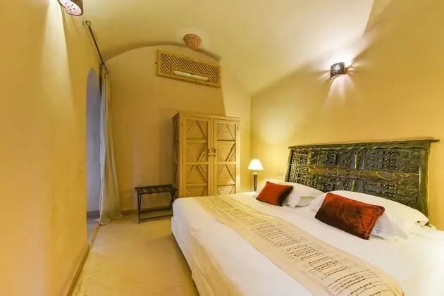 Classic Tek Büyük Yataklı Oda