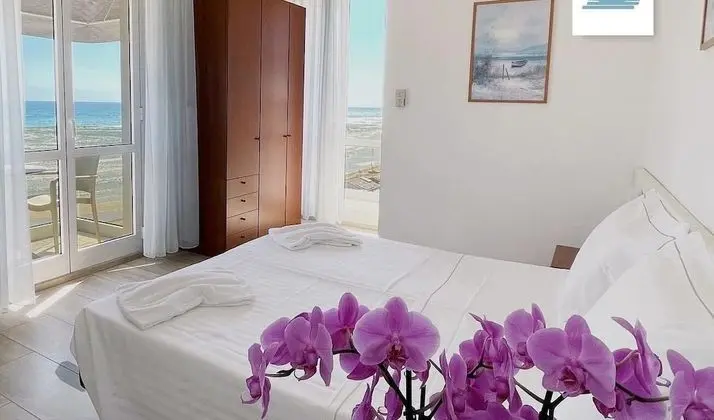 Tek Büyük Yataklı Oda, Deniz Manzaralı