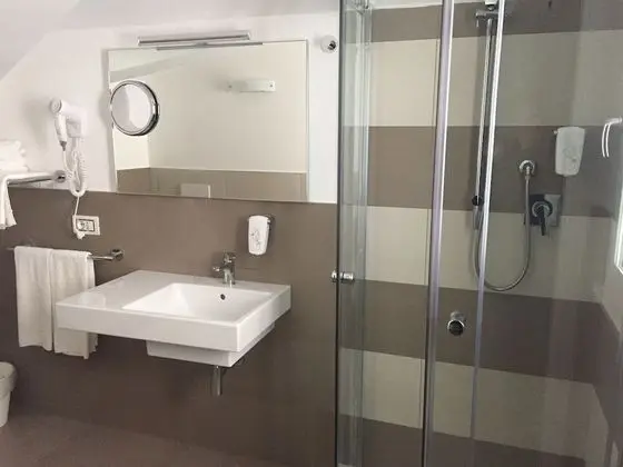Superior Üç Kişilik Oda