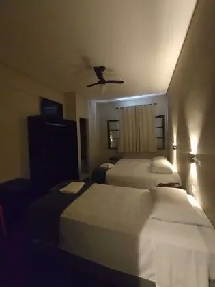 Standard Üç Kişilik Oda (ventilador de teto)