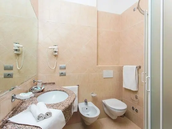 Dört Kişilik Oda, Balkon