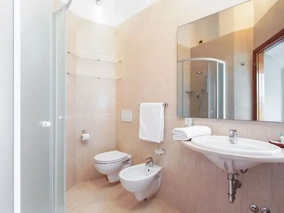 Üç Kişilik Oda, Balkon