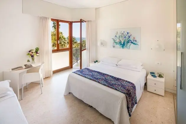 Family Üç Kişilik Oda, Balkon, Kısmi Deniz Manzaralı