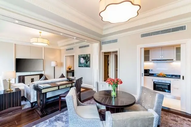 Opera View Suite - SIGNATURE LOUNGE PRIVILEGES
