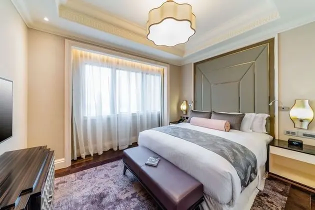 Opera View Suite - SIGNATURE LOUNGE PRIVILEGES