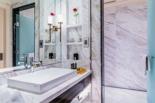 Signature Premium - SIGNATURE LOUNGE PRIVILEGES