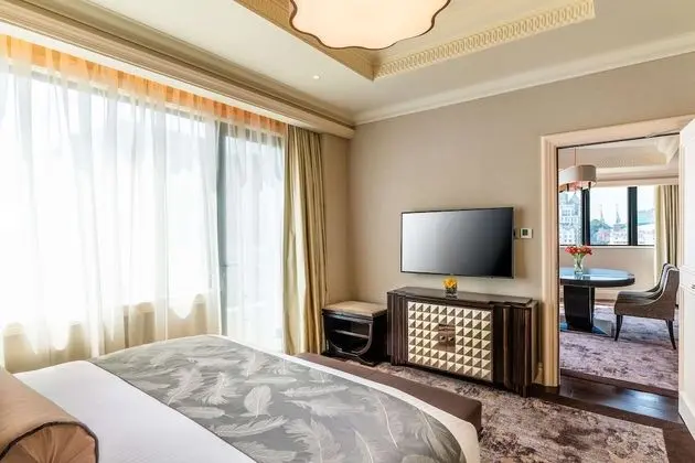 Two bed room Suite - SIGNATURE LOUNGE PRIVILEGES