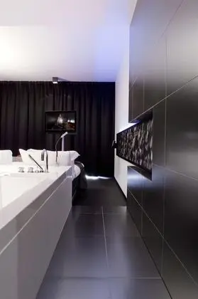 Deluxe Tek Büyük Yataklı Oda, Küvet