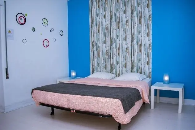 Tek Büyük Yataklı Oda, Ortak Banyo