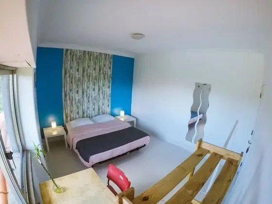 Tek Büyük Yataklı Oda, Ortak Banyo