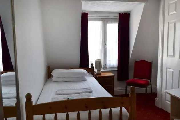 Tek Kişilik Oda, Ortak Banyo