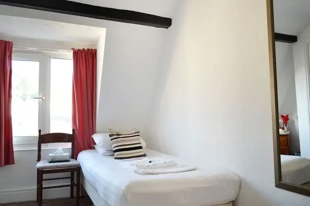 Tek Kişilik Oda, Ortak Banyo