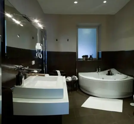 Superior Oda, 1 Büyük (Queen) Boy Yatak, Jakuzi