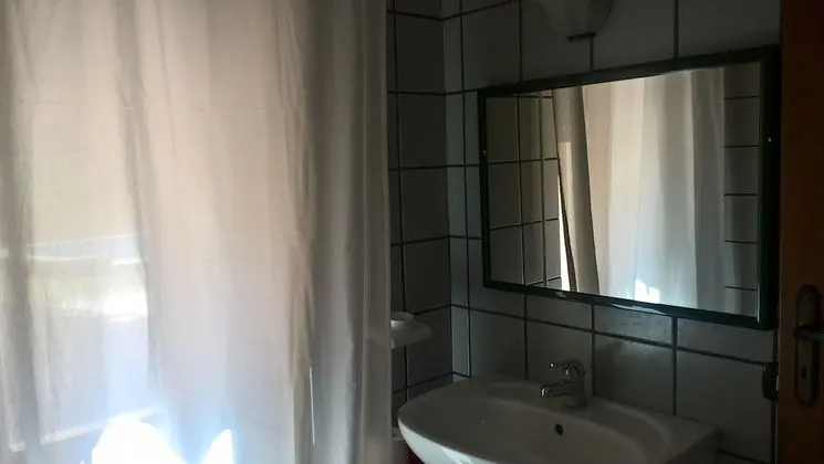 Tek Büyük Yataklı Oda, Kişiye Özel Havuzlu