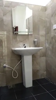 Deluxe Tek Büyük Yataklı Oda, Engellilere Uygun, Bahçe Manzaralı