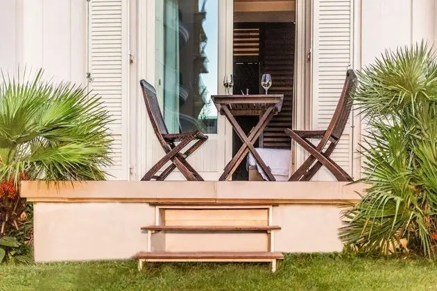 Comfort Tek Büyük veya İki Ayrı Yataklı Oda