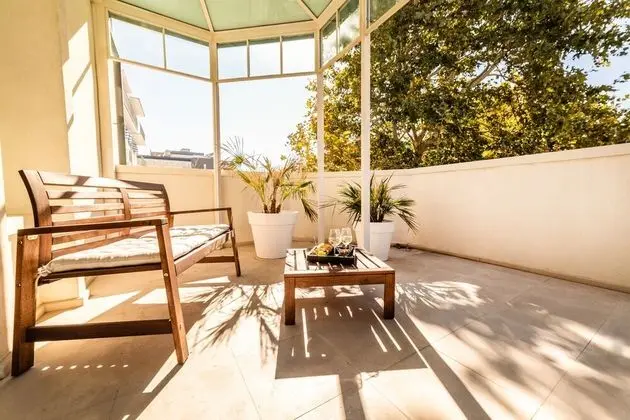 Tek Büyük Yataklı Oda, Bahçe Manzaralı