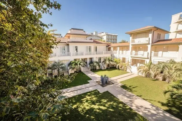 Tek Büyük Yataklı Oda, Bahçe Manzaralı