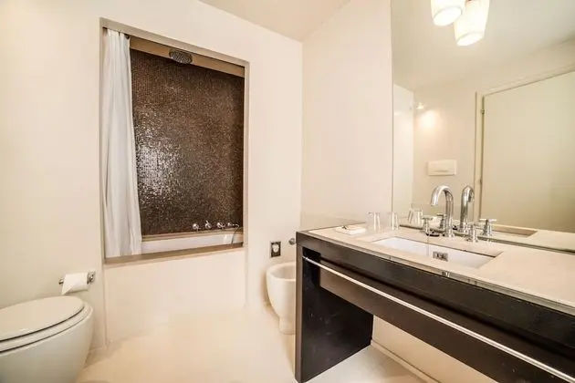 Tek Büyük Yataklı Oda, Bahçe Manzaralı