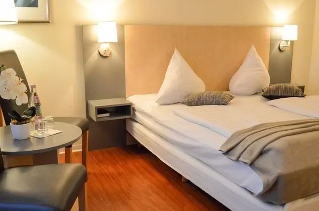 Comfort Tek Büyük veya İki Ayrı Yataklı Oda, Balkon