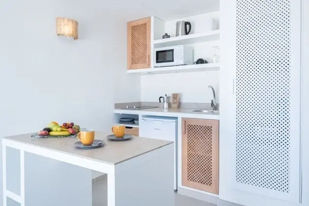 Stüdyo, Kısmi Deniz Manzaralı