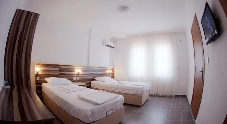 Standart Üç Kişilik Oda, Dağ Manzaralı