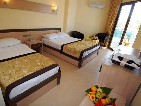 1 Çift ​​kişilik Yatak Side Sea View
