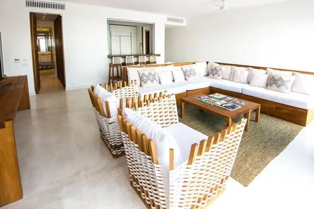 Apart Daire, Denize Sıfır