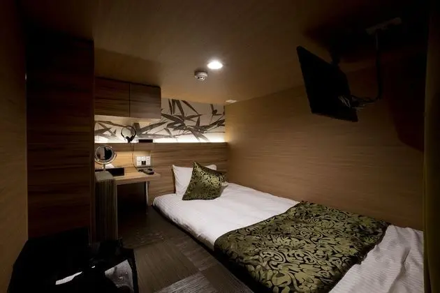 Oda, Sadece erkekler için (Upper & Lower Capsule For 2 guests)
